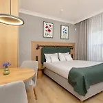 Modrak 4* 스보르네가치에
