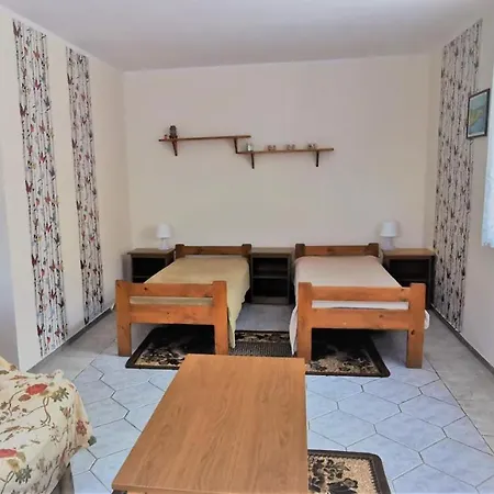 Ξενοδοχείο με διαμερίσματα Modrak 4*