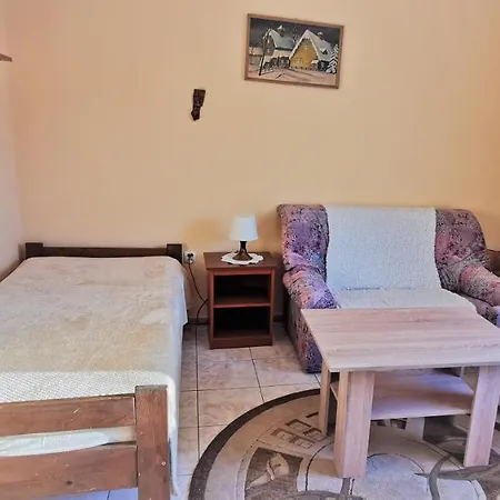 Modrak Aparthotel