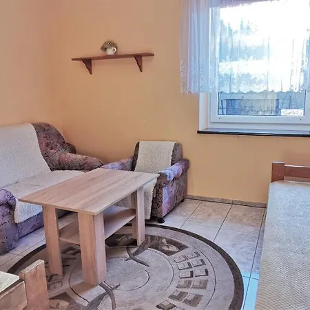 アパートホテル Modrak