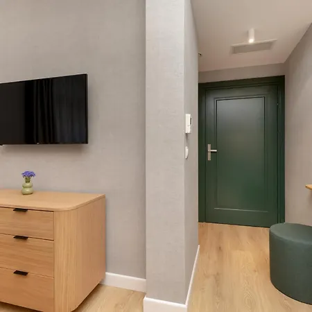 Modrak Aparthotel
