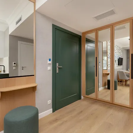 Modrak アパートホテル スヲーネガシエ